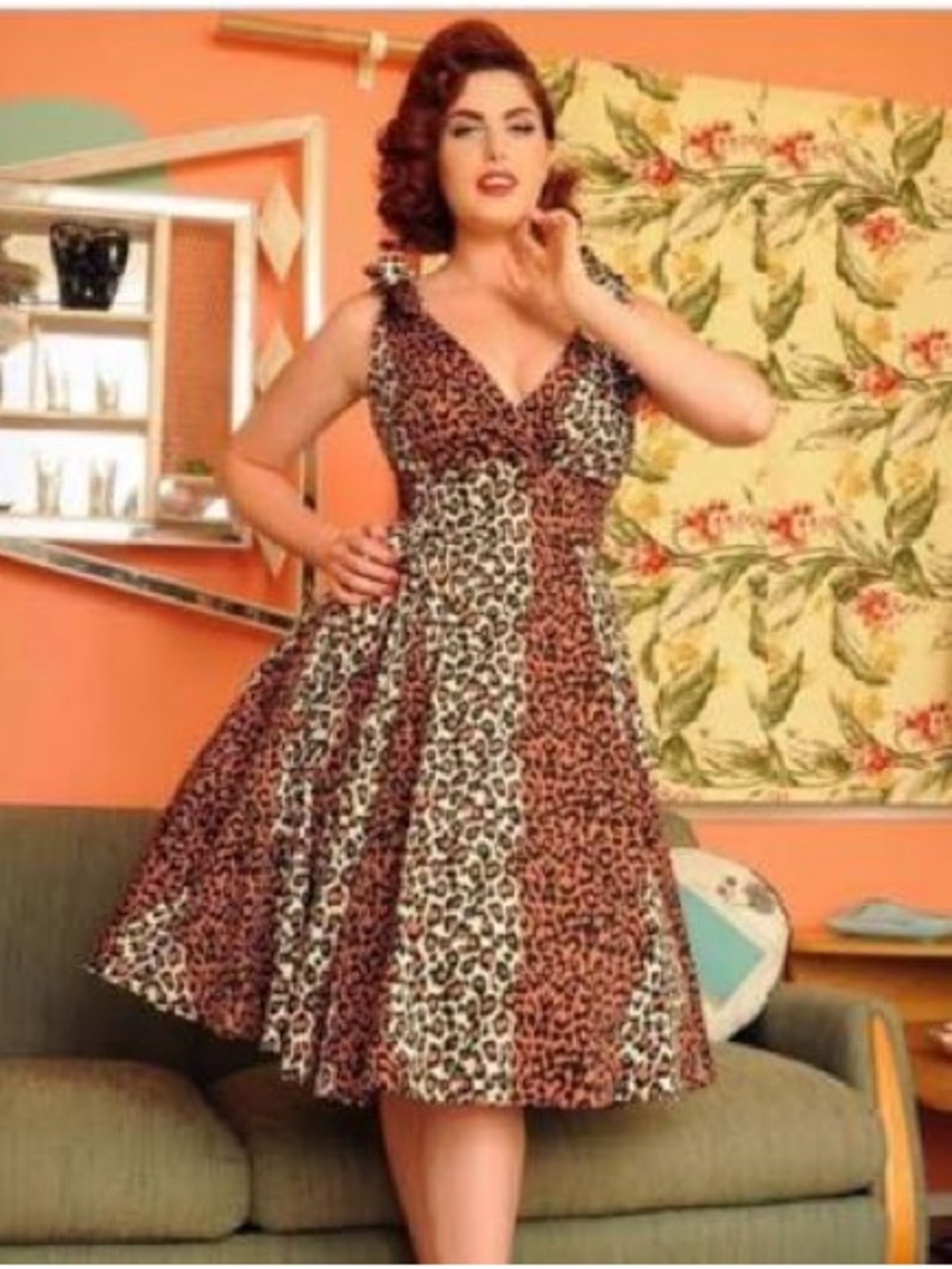 Vintage-Inspired Leopard Print Midi Dress in Brown